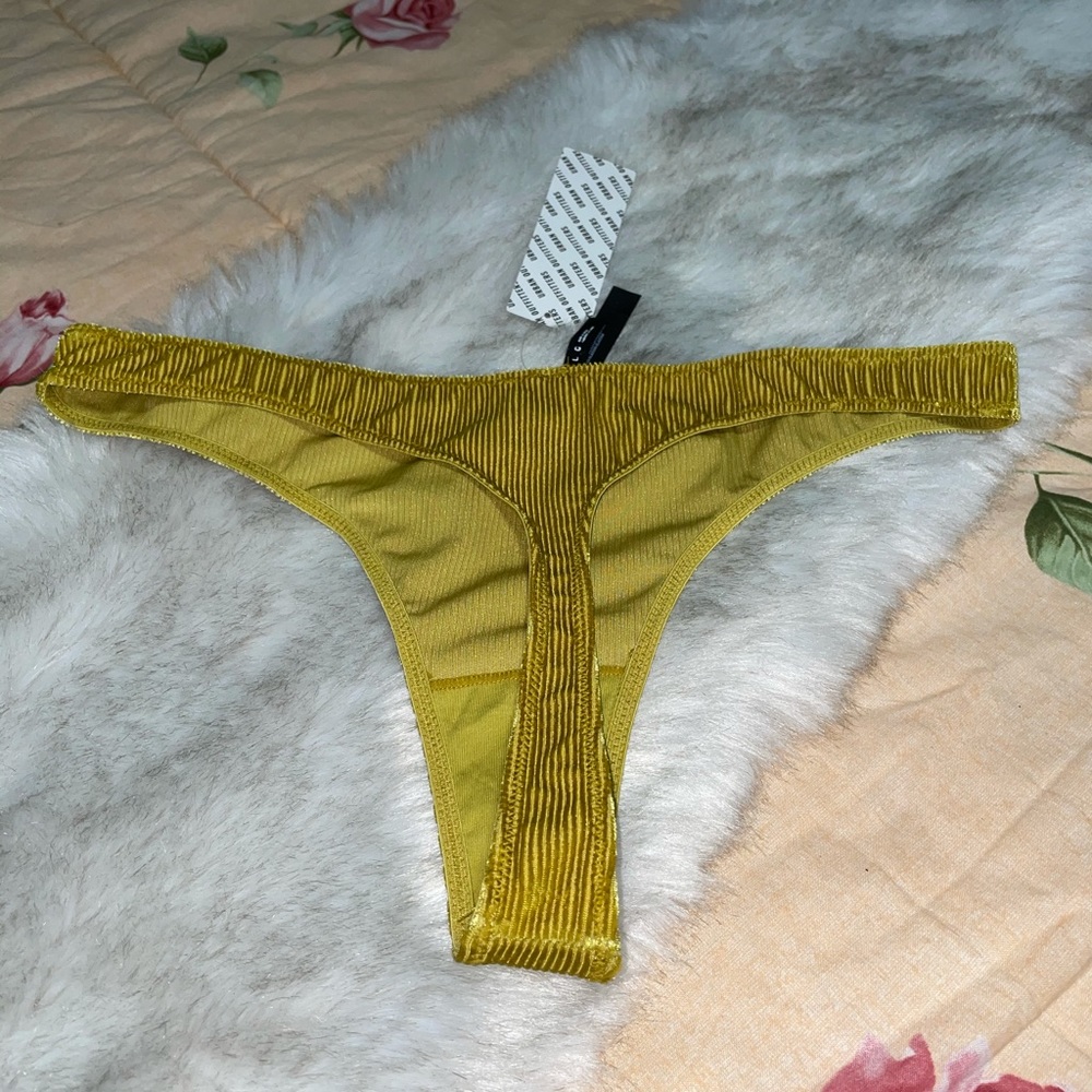 Cut It Out Ribbed Velvet Thong - Picture 6 of 7